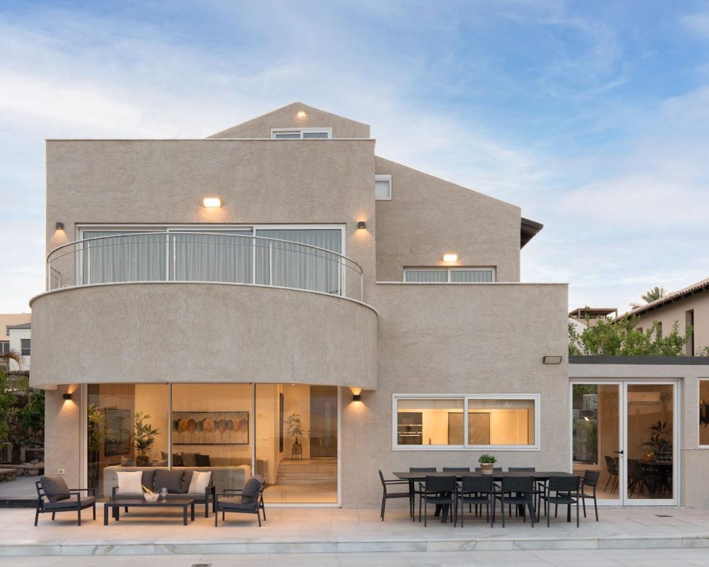 WhatsApp Image 2025-12-03 at 13.51.39 (1)