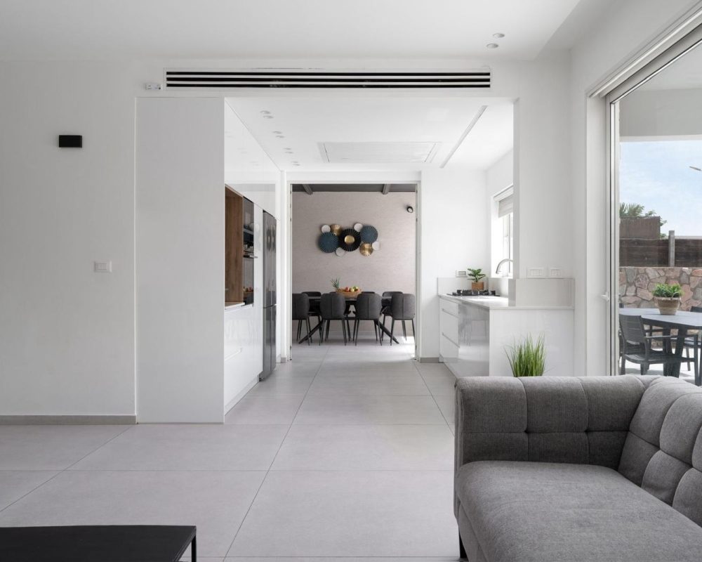 WhatsApp Image 2025-12-03 at 13.51.40 (4)