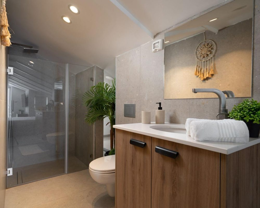 WhatsApp Image 2025-12-03 at 13.51.42 (3)