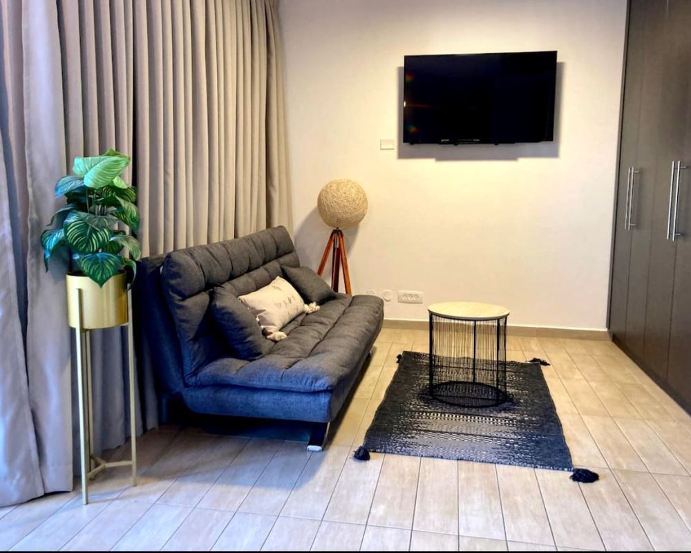 WhatsApp Image 2025-12-03 at 13.52.29 (1)