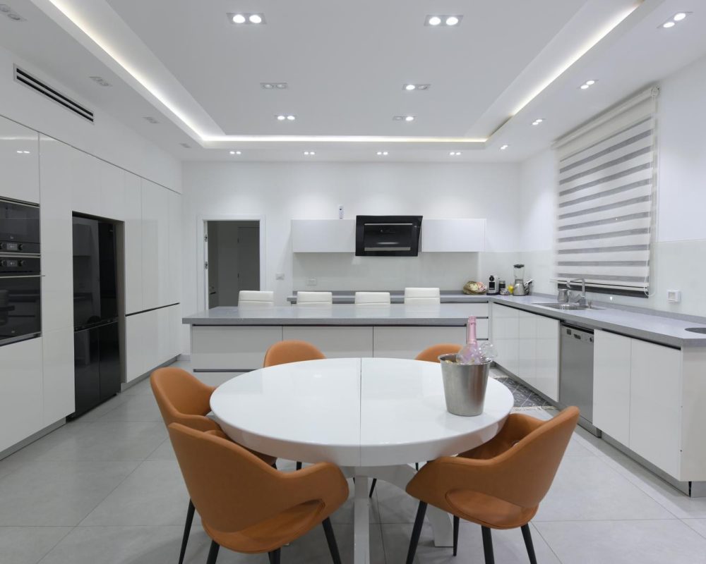 WhatsApp Image 2025-12-03 at 13.53.06 (1)